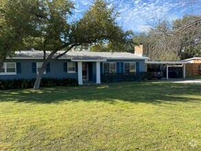 Building Photo - 256 Lorenz Rd
