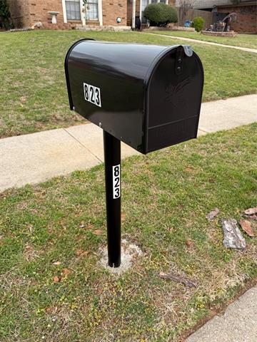 Foto del edificio - 823 Blue Oak Dr