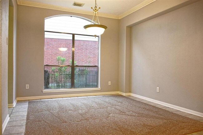 Building Photo - 5706 Capella Park Dr