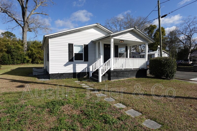 4256 Kelson Ave, Marianna, FL 32446 House Rental in Marianna, FL