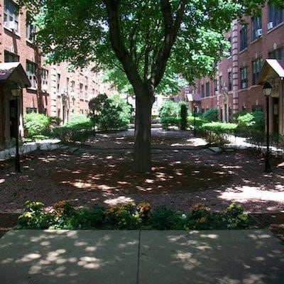 Primary Photo - 510 W Addison St