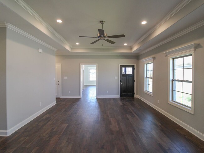 Foto del edificio - New Home in Whispering Pines Subdivision!