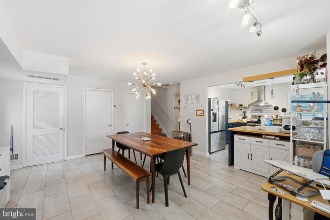 Building Photo - 11317 College View Dr