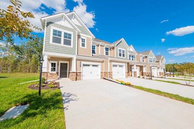 Building Photo - 18372 Palisades Ct