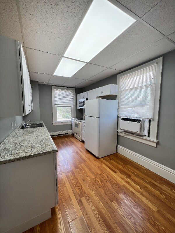 Building Photo - 1427 9th Ave