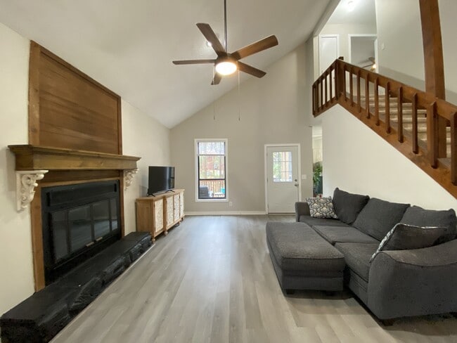 Building Photo - 314 Watergap Dr