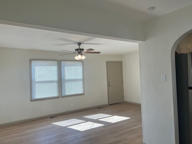 Building Photo - 8621 North Ave