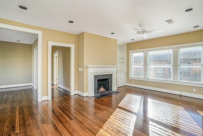 Building Photo - 4034 Bowser Ave
