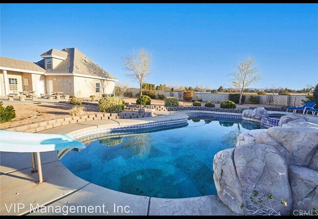 Foto del edificio - 5 br, 6 bath House - 8250 Cataba Rd