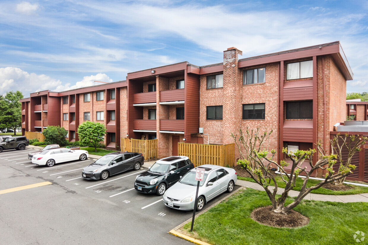Foto principal - George Mason Village Condo