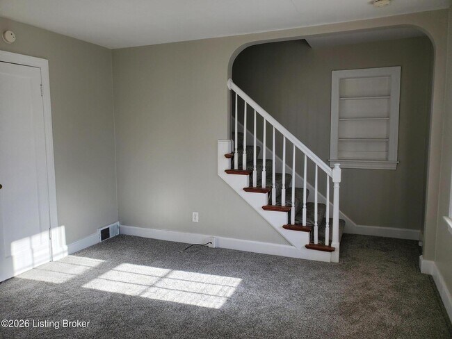 Building Photo - 305 S Hubbards Ln