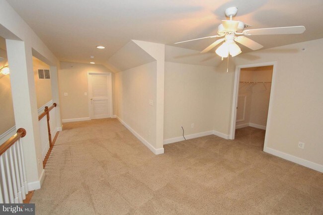 Building Photo - 13882 Greendale Dr