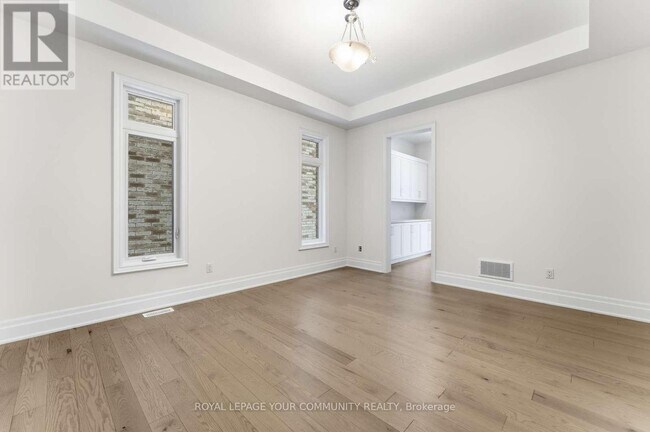 Building Photo - 15 Saxby Farm Ave