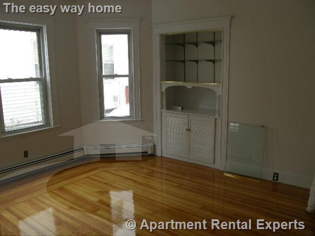 Building Photo - 33 Belknap St