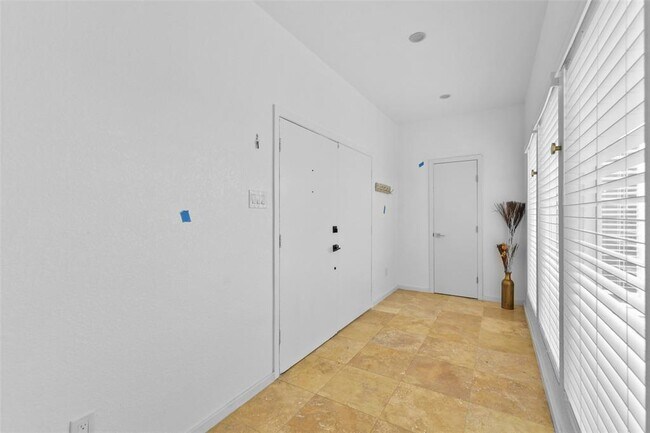 Foto del edificio - 13726 Wickersham Ln