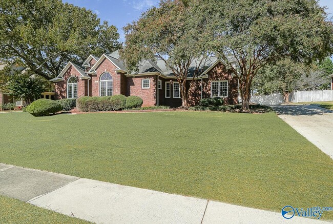 Building Photo - 117 Thomas Woods Ct