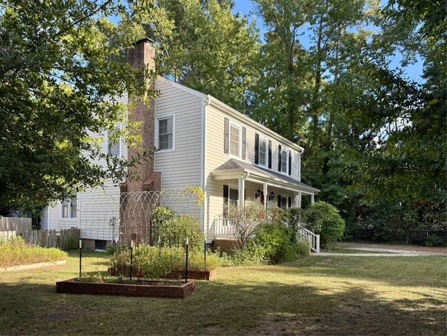 Building Photo - 103 Amber Ln