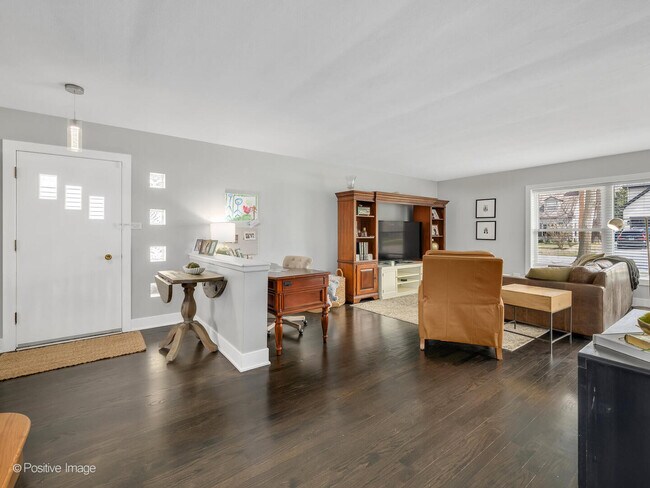 Foto del edificio - 822 N Waiola Ave