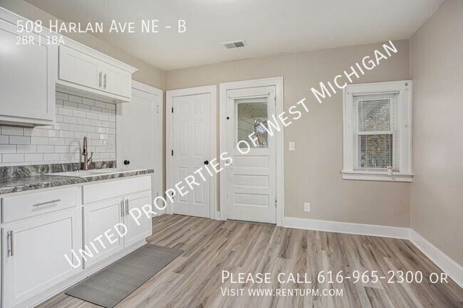 Foto del edificio - 508 Harlan Ave NE