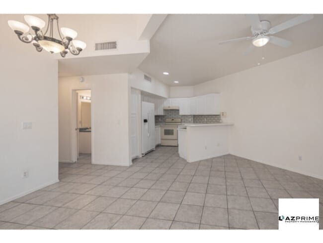 Building Photo - Comfort and Ease Define This Exquisite 3/2...