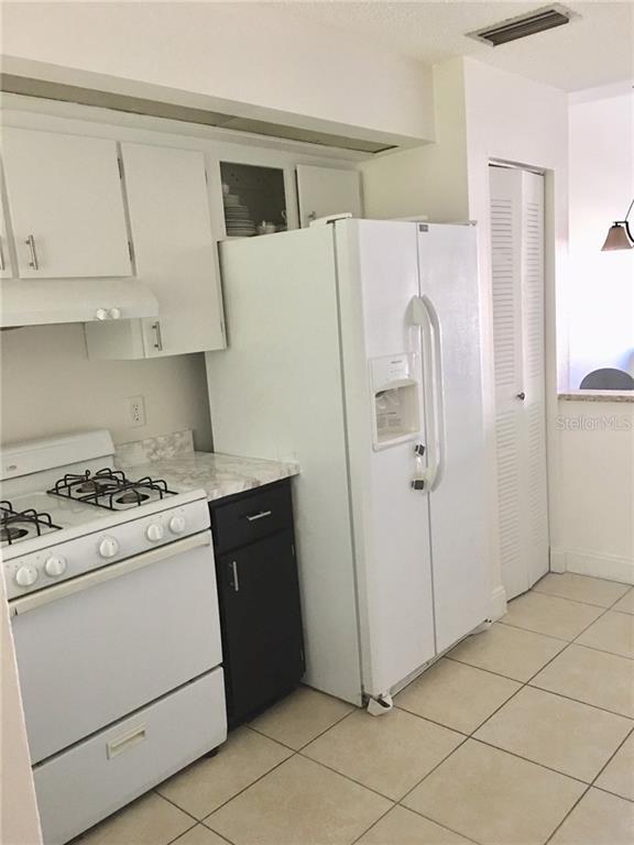 Building Photo - 833 Orchid Springs Dr