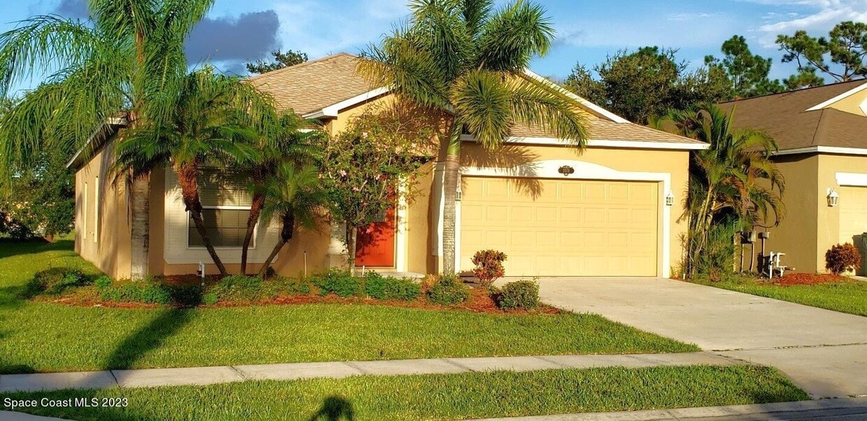 2078 Maeve Cir, West Melbourne, FL 32904 House Rental in West