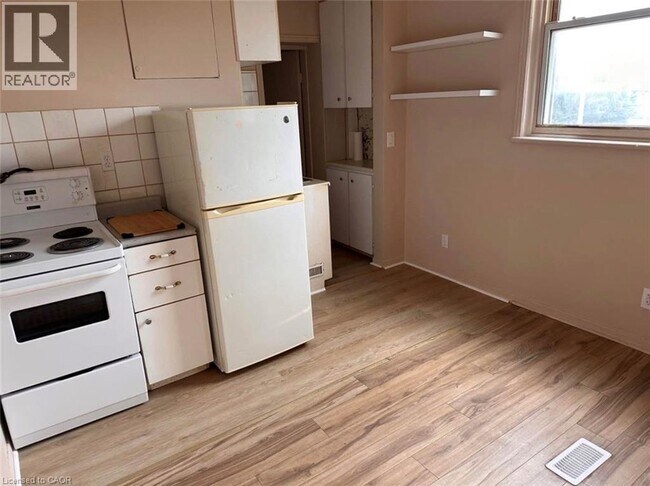 Photo du bâtiment - 240 Dalhousie St