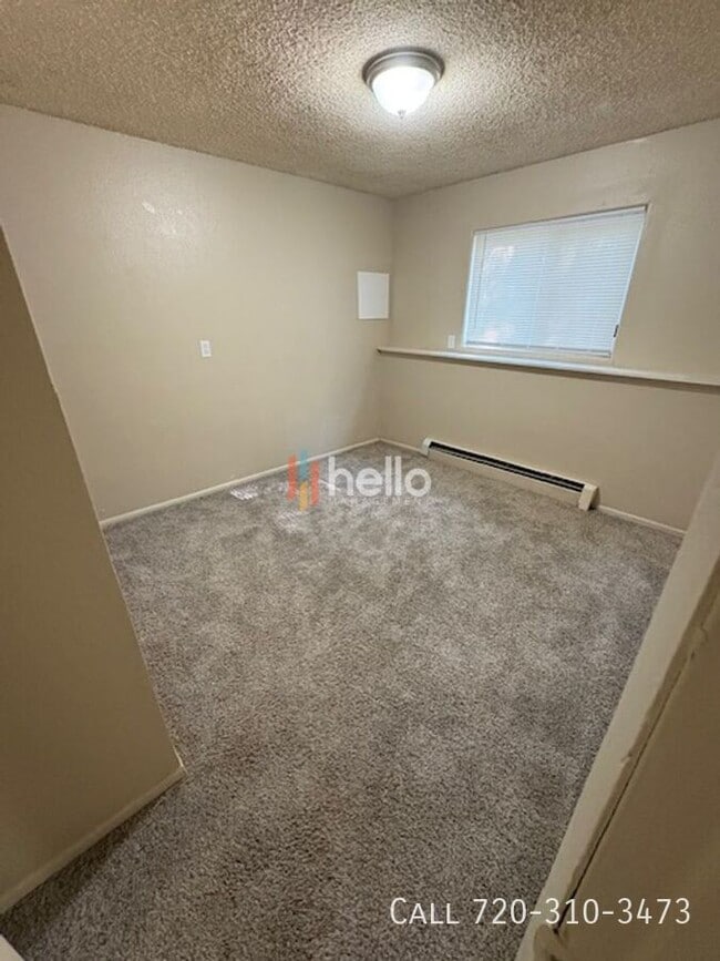 Building Photo - 4740 Scenic Cir