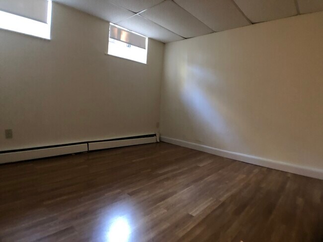 Foto del edificio - 1160 Commonwealth Ave