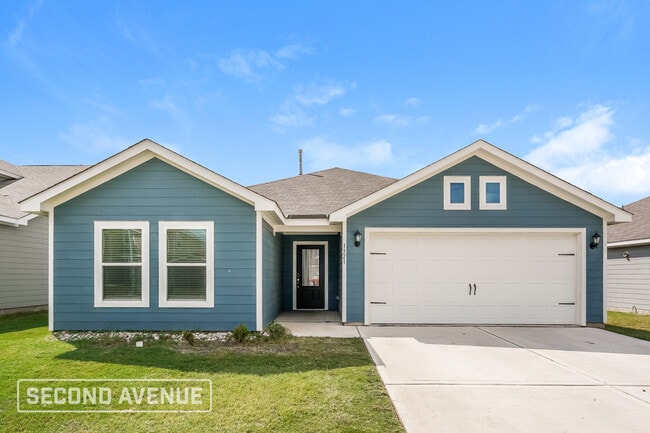 Building Photo - 1321 Woodwinds Dr