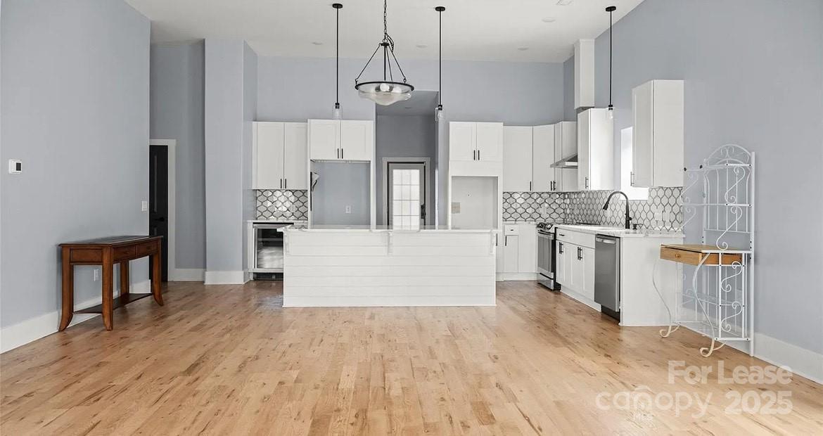 Foto del edificio - 204 W Wade St