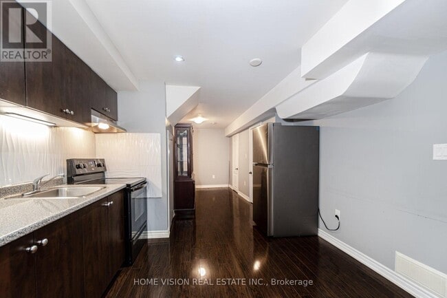 Photo du bâtiment - 36 Intrigue Trail