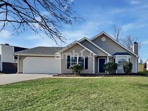 Building Photo - 3588 Bent Trace Dr