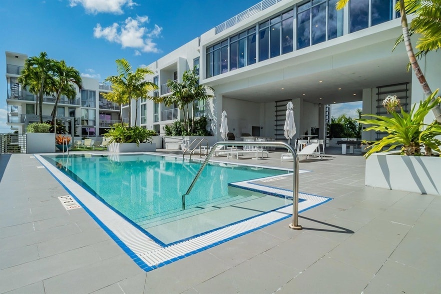 Photo - 111 SE 1st Ave