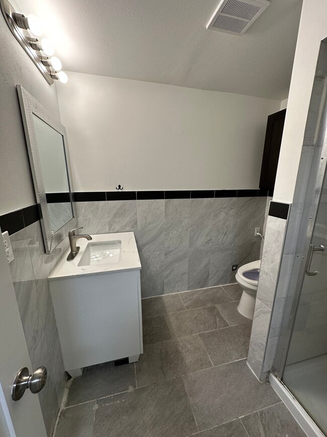 Building Photo - 20803 124th Ave SE