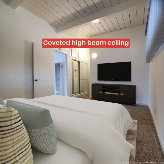 Interior Photo - Marina Bay Club Apts