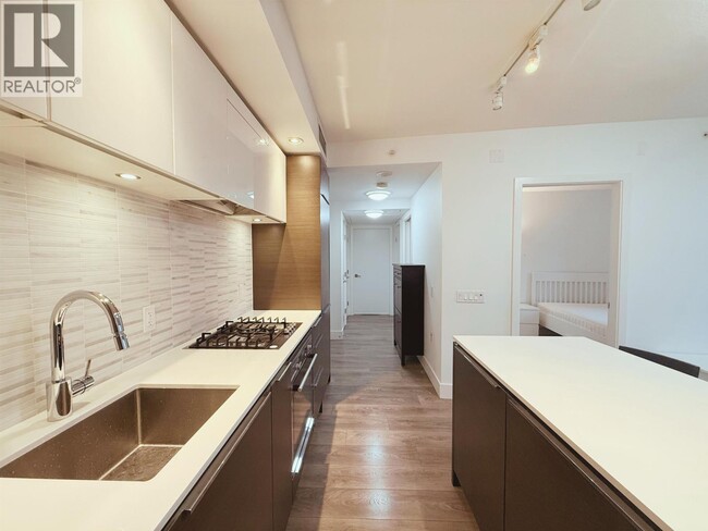 Building Photo - 5233 Gilbert Rd.