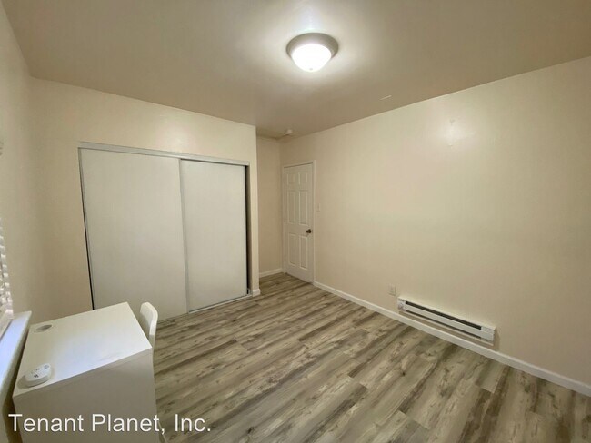 Building Photo - 2255 Pulgas Ave