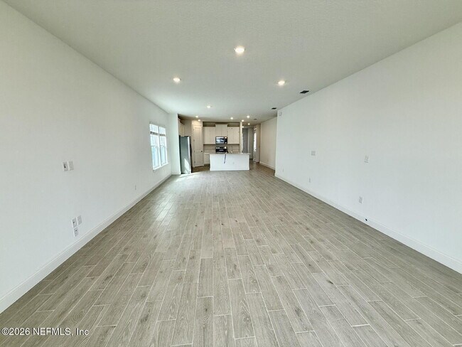 Foto del edificio - 99 Manistique Ave