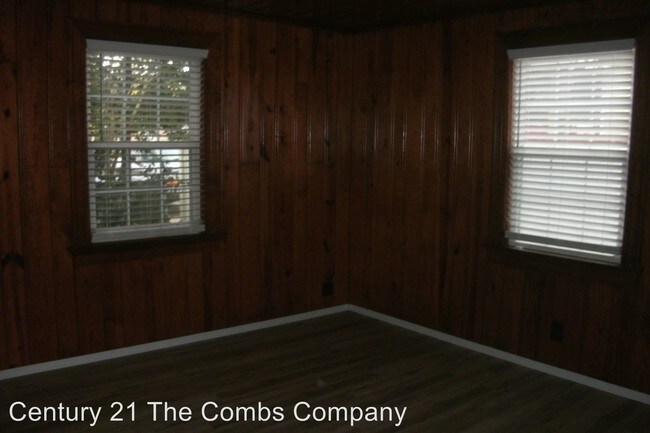 Foto del edificio - 3 br, 1.5 bath House - 1112 Western Avenue