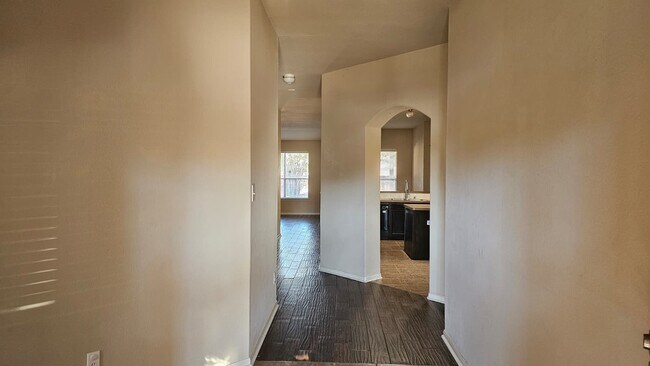 Foto del edificio - 5750 Ranch Prairie Tr