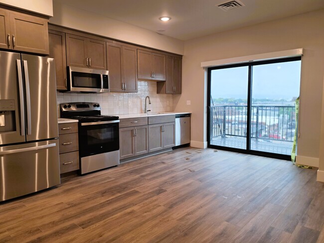 Kithcen/living - Flats at 44 North