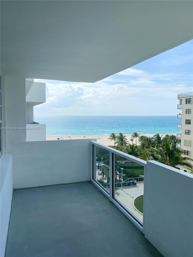 Foto del edificio - 100 Lincoln Rd