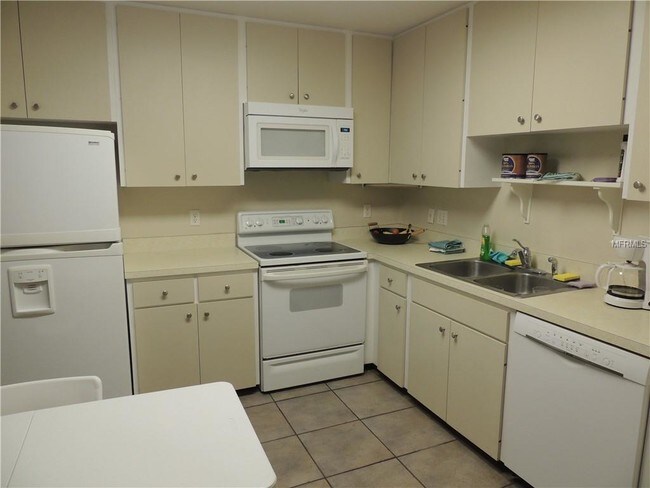 Building Photo - 321 Timberlake Dr