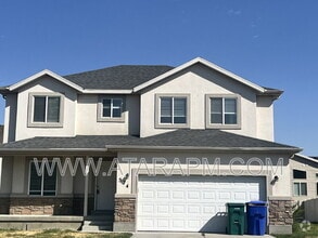 Building Photo - 574 Northlake Dr