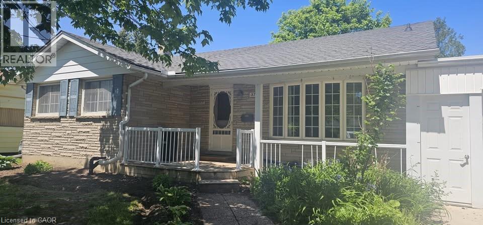 Photo principale - 370 Greenbrook Dr
