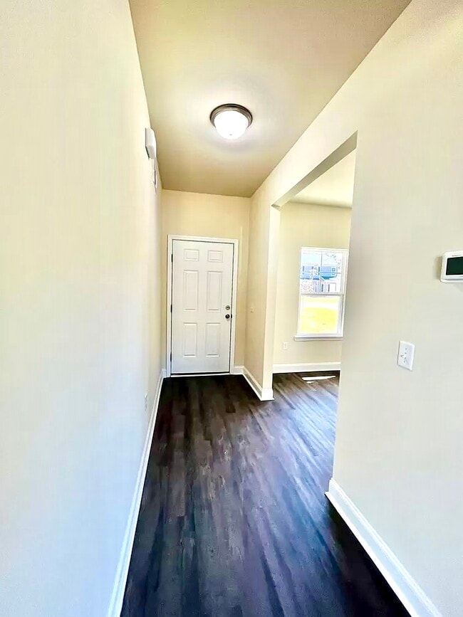 Building Photo - 719 Mill Creek Cir