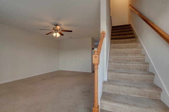 Foto del edificio - 513 Patriot Park Ct