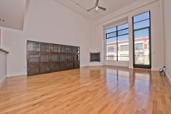 Foto del edificio - 200 Townsend St