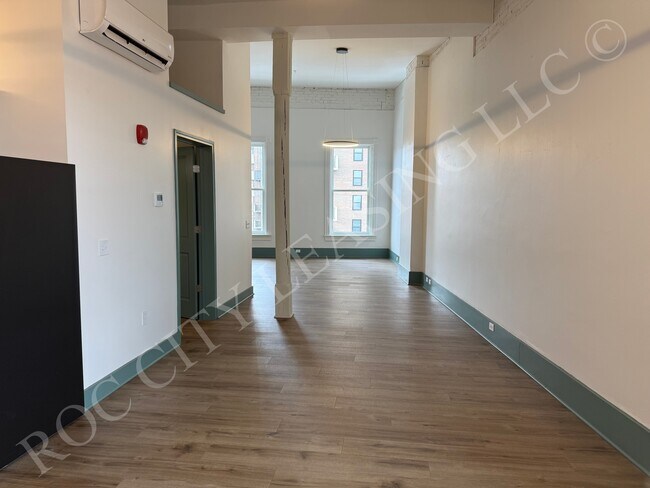 Foto del edificio - 151 St Paul St